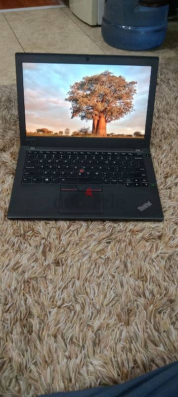 Lenovo Thinkpad  x260. 2