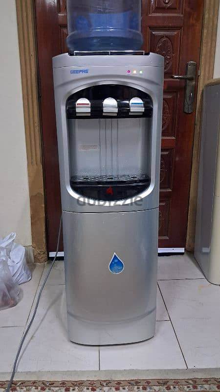 Geeprs water dispenser Hot cold normal 0