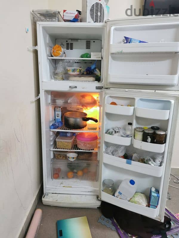 LG Fridge for sale in excelent condition 3