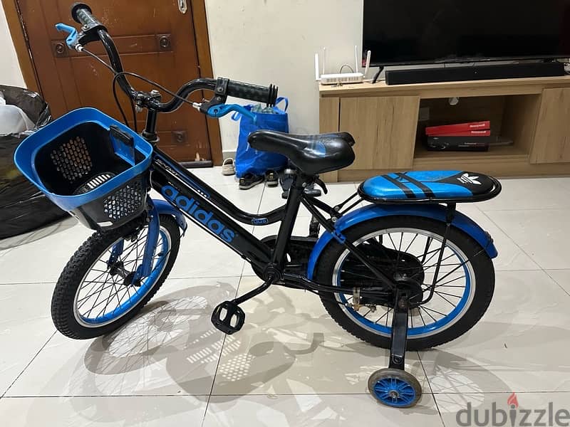 KIDS BICYCLE IN VERY GOOD CONDITION  FOR SALE 0