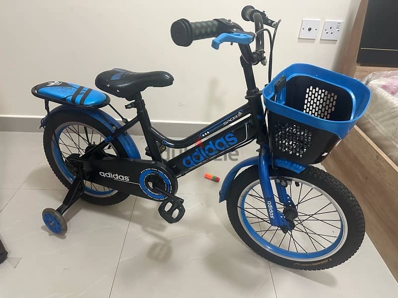 KIDS BICYCLE IN VERY GOOD CONDITION  FOR SALE 2