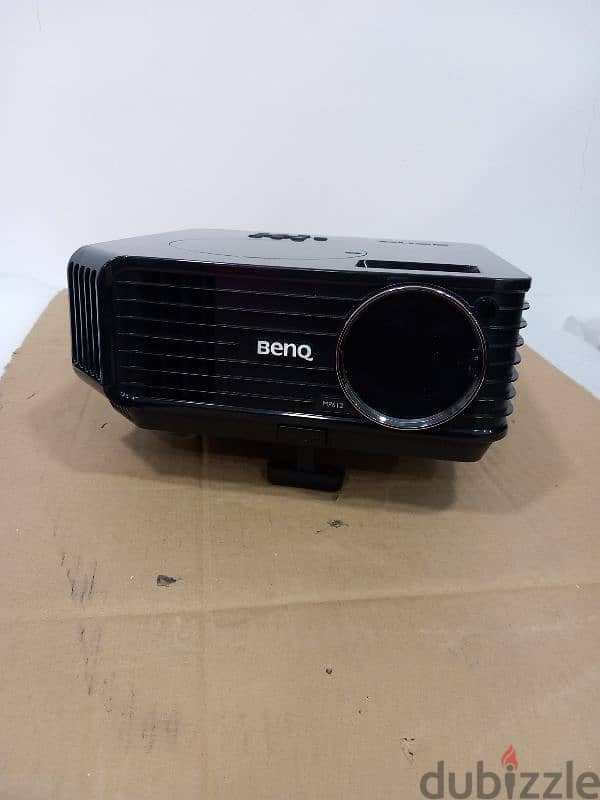 BenQ MP612 Projector Good as New 0