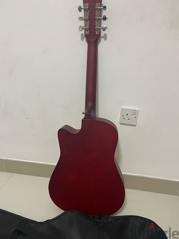 acoustic guitar like new 1