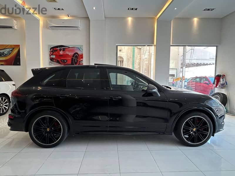 Porsche Cayenne GTS 2016  MODEL FULL OPTION FOR SALE 1