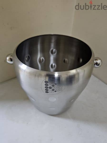 Champagne bucket cooler 4