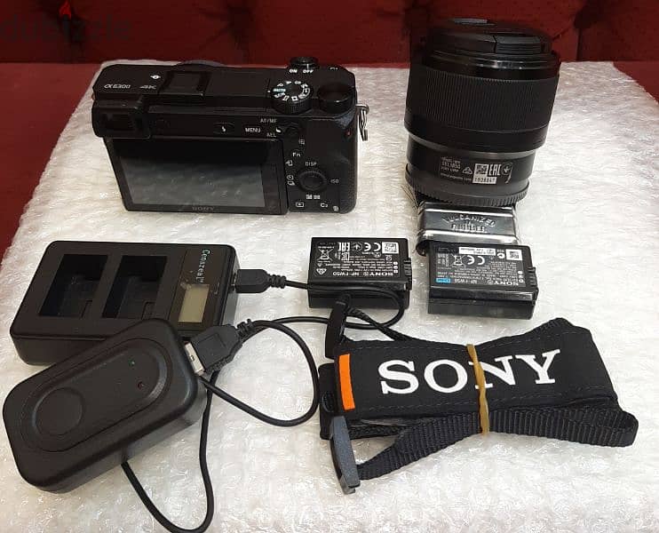 SONY CAMERA A6300 WITH ORIGINAL SONY LENS 18-50MM FOR SALE 3