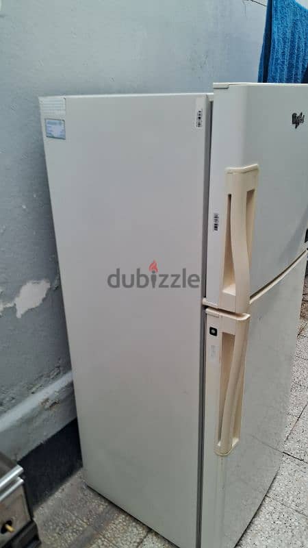 Refrigerator good  condition for sale 3