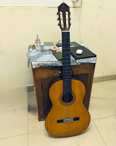 Yamaha C40 Guitar for SALE