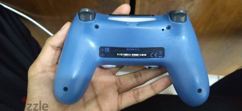 Ps4 controller for sale good condition 2