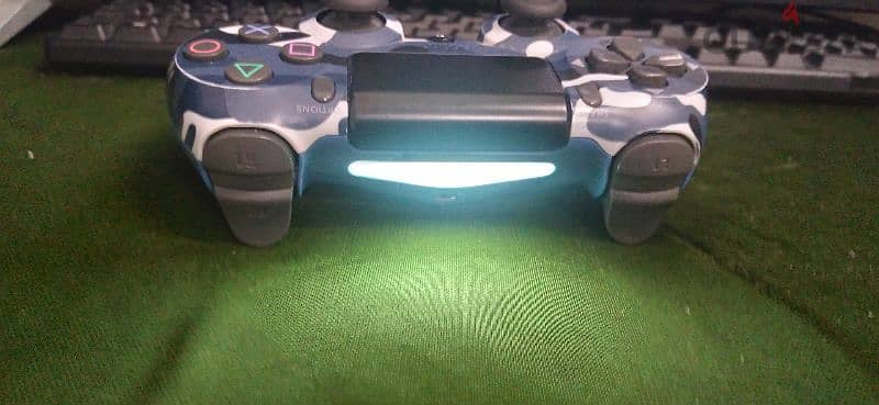 Ps4 controller for sale good condition 4