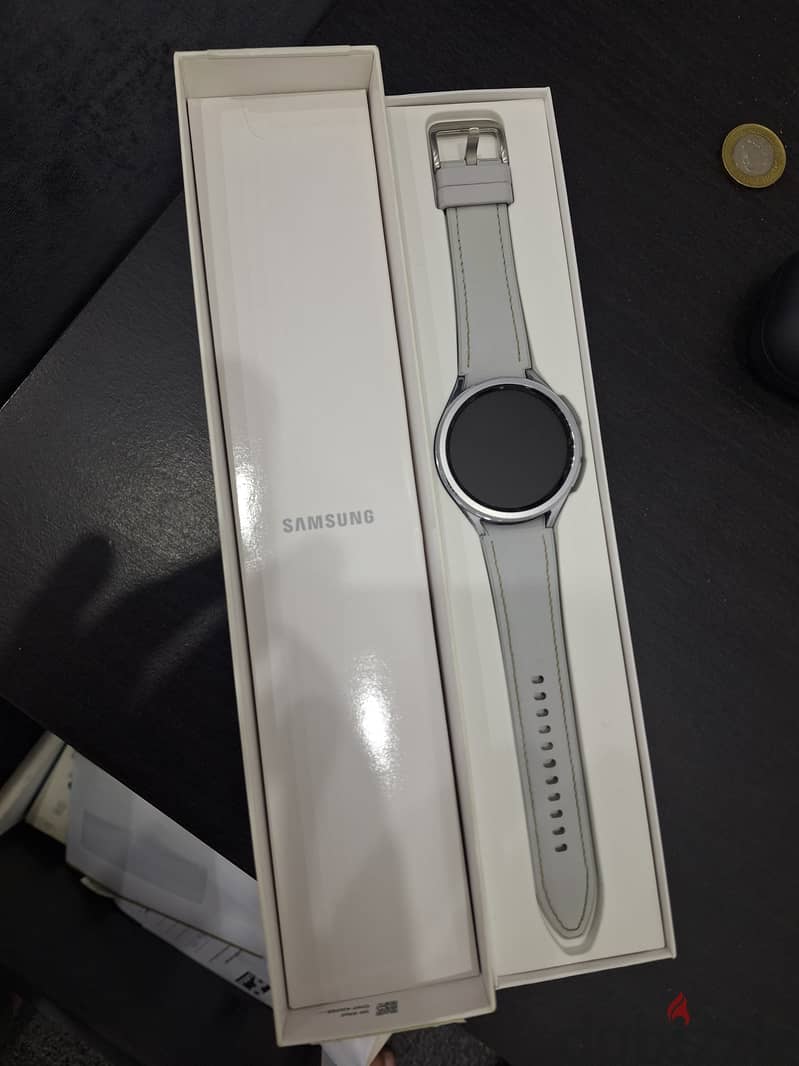 SAMSUNG GALAXY WATCH 6 CLASSIC (47mm, Silver) 1