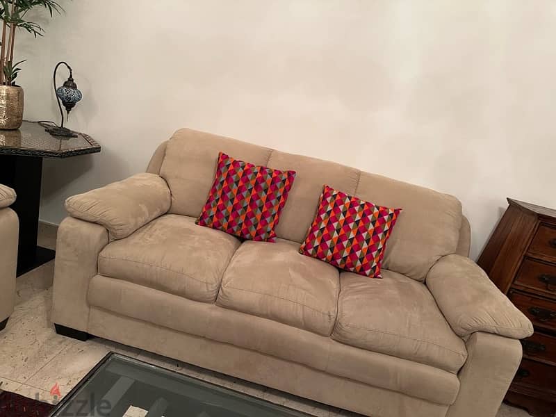 6 seater sofas very good condition 8