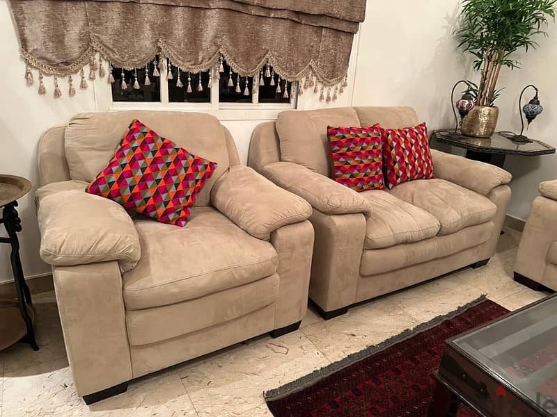 6 seater sofas very good condition 9