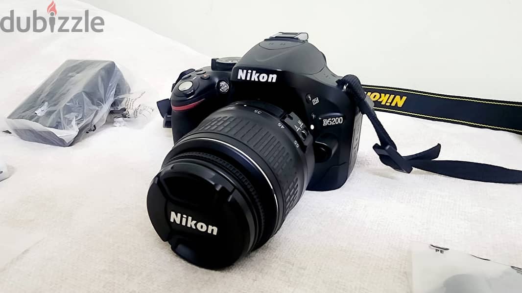 NIKON 5200 - NEW (URGENT SALE) 0