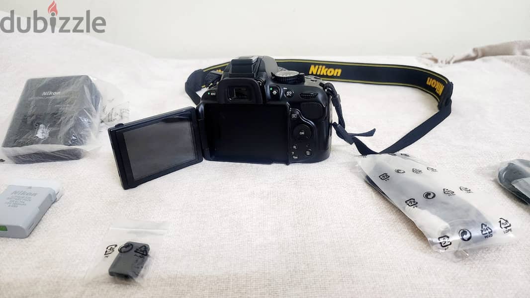 NIKON 5200 - NEW (URGENT SALE) 2