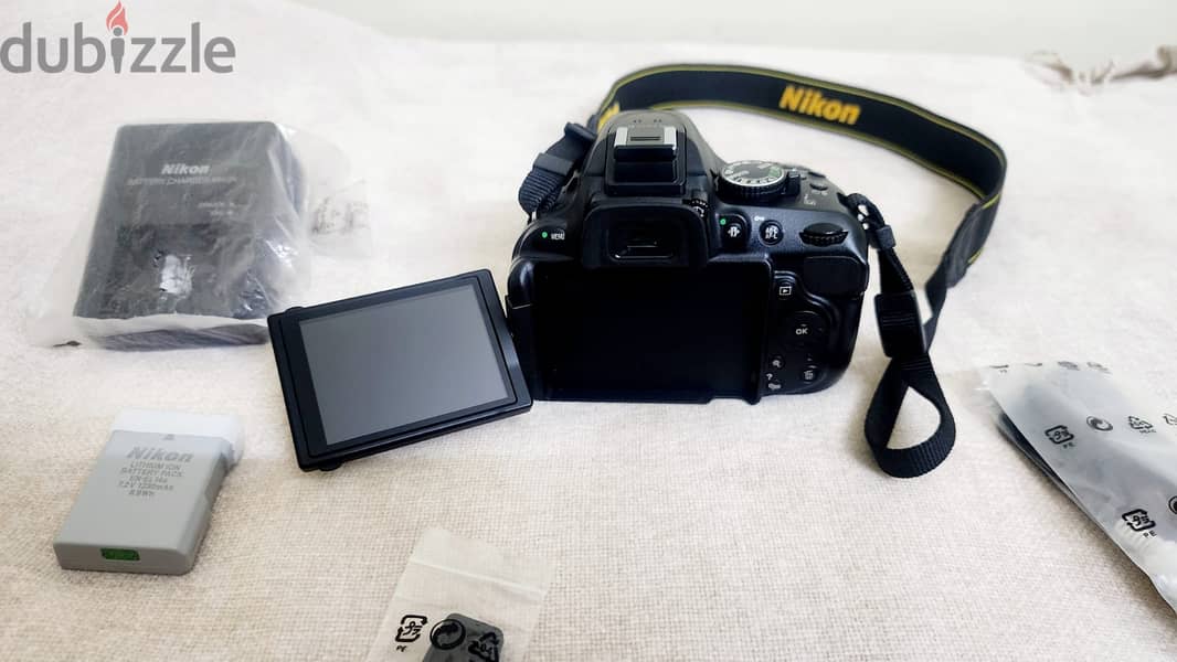 NIKON 5200 - NEW (URGENT SALE) 3