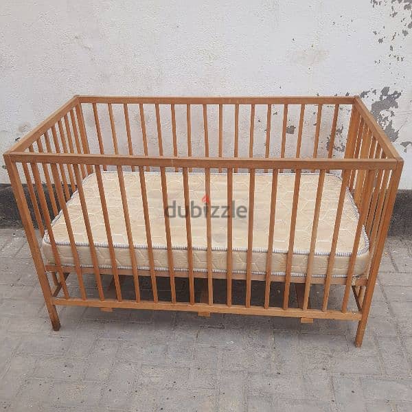 Baby Crib Bed with mattress in good condition pick up from Riffa 12BD 0