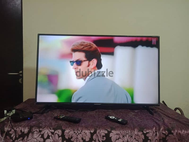 MICRODIGIT  40 INCH LED TV 2