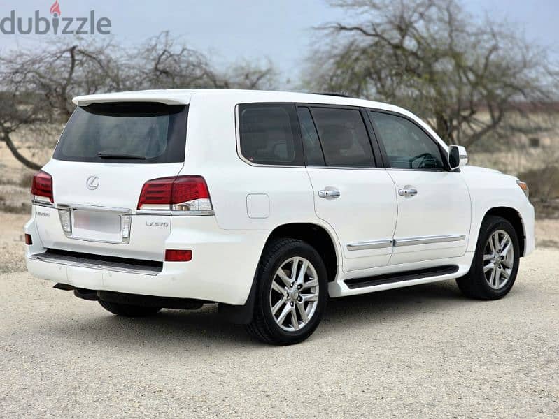 Lexus LX-Series 2013 4