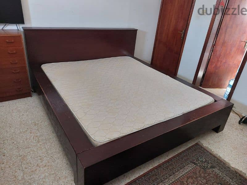 King Size Bed For Sale 0