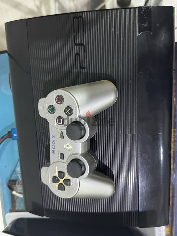 soft mod: PS3 Super Slim with rare silver controller 1