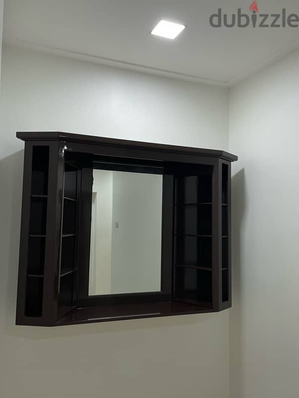 Mirror in Excellent Condition 1