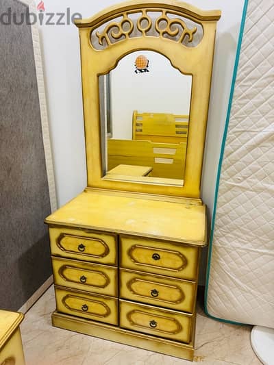 Mirror table for sale