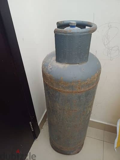 Gas cylinder