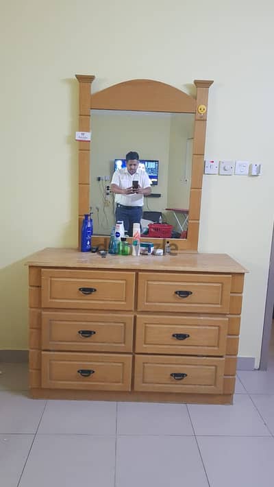 Dressing table