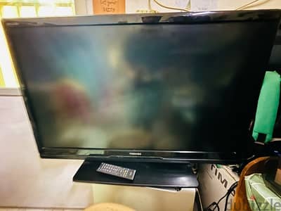 Toshiba Regza 42” TV – Good Condition