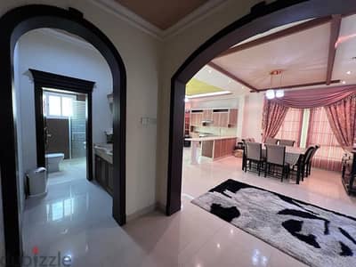 4 bedrooms villa at Hidd call on33276605 f rent bd 1200