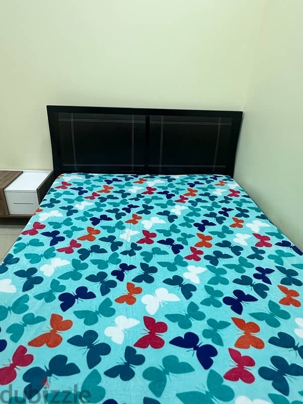 bed for sale with side table 2