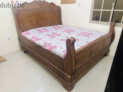 KING SIZE BED WITH MATTRESS