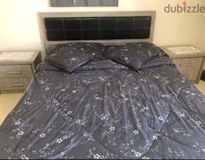 queen size bed for sale