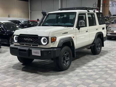 Toyota Land Cruiser 2024 lc70 diesel