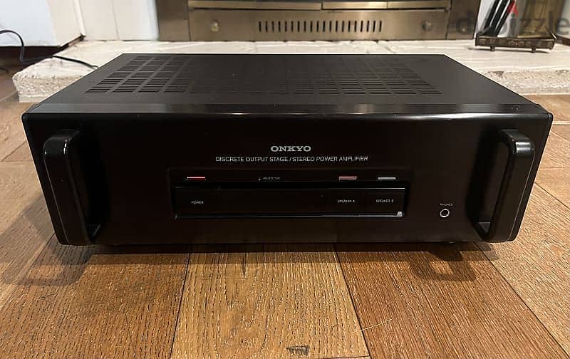 high power Onkyo stereo power amplifier 150 watts per channel 0