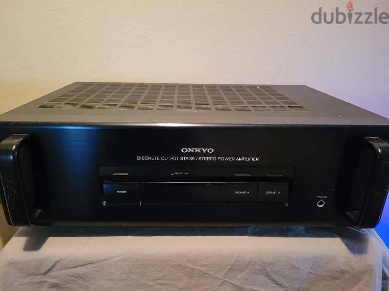 high power Onkyo stereo power amplifier 150 watts per channel 1