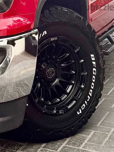 رنقات للبيع بلاك راينو تواير حجرية Black Rhino wheel BFGOODRICH Tyre