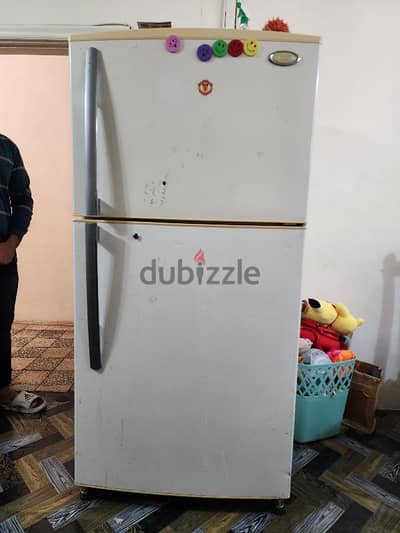 Big fridge perfectly working.      URGENT SALE.