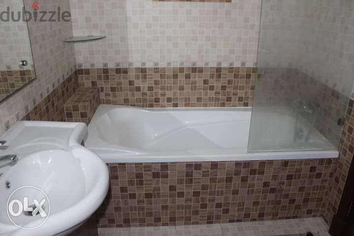 Modern 2 BR in Seef Close City Center Mall 2