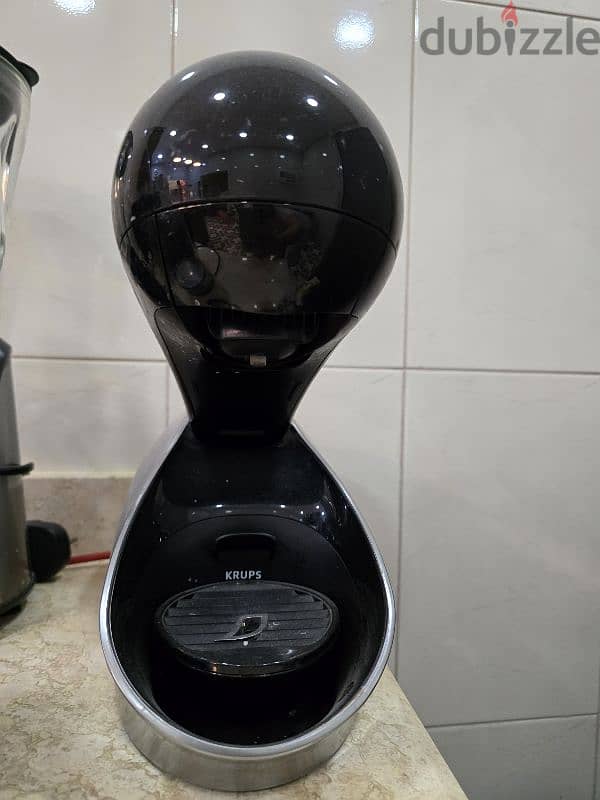 Nescafe Dolce Gusto coffee machine 1