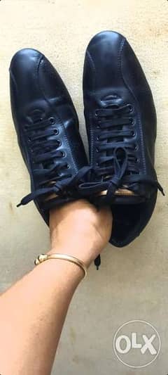 Authentic lv black shoes 0