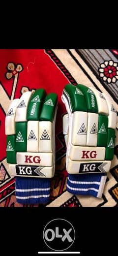 Cricket Gloves 0