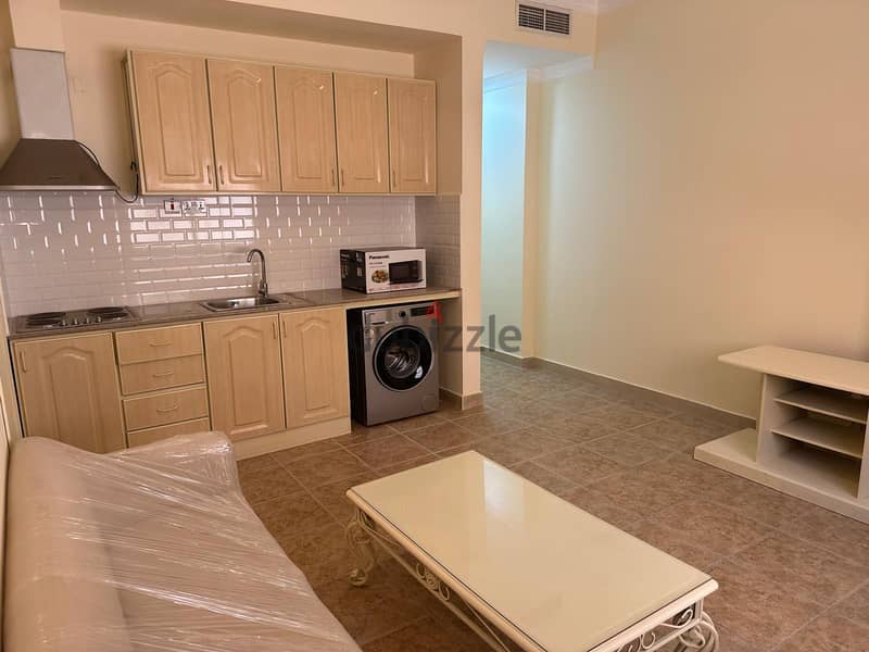 Studios & 1 Bedroom falt for rent Juffair 2