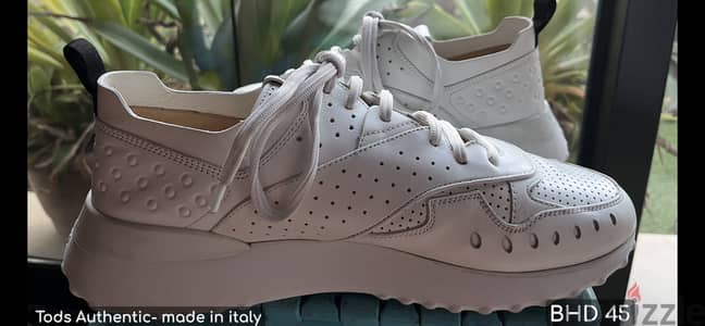 Authentic – Tod’s Sneaker & brand new converse all stars