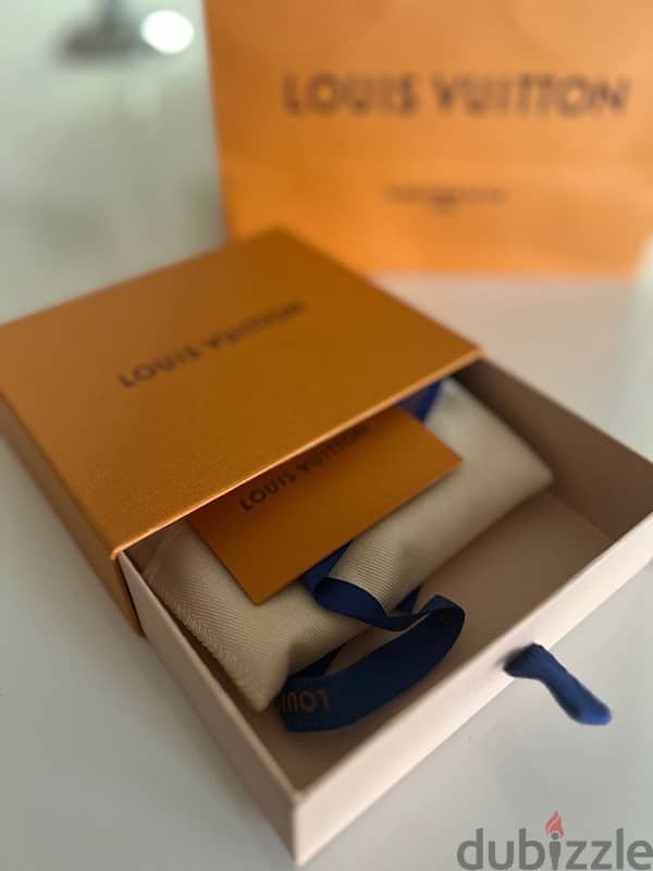 Louis Vuitton 1