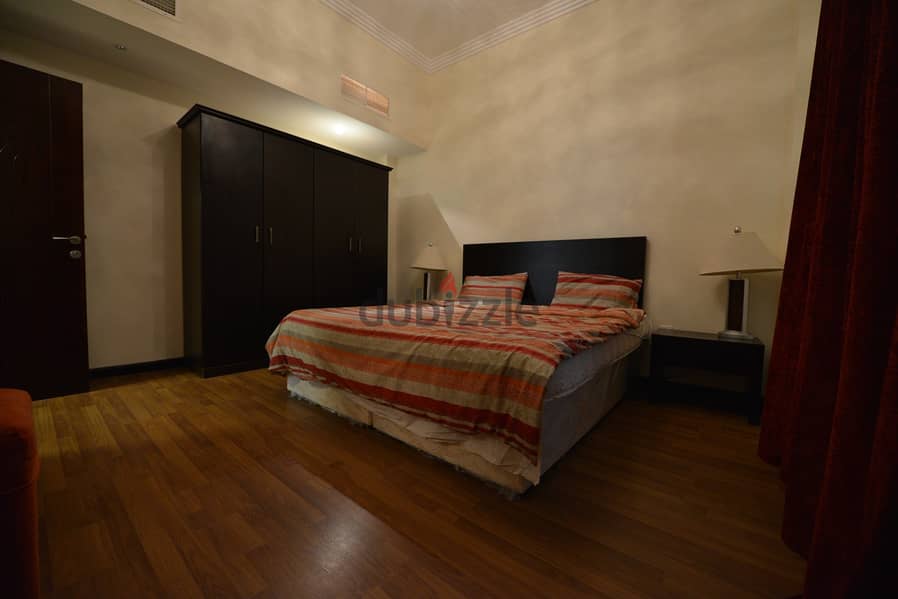 Spacious 4-Door Wooden Wardrobe – Elegant & Durable for sale 2