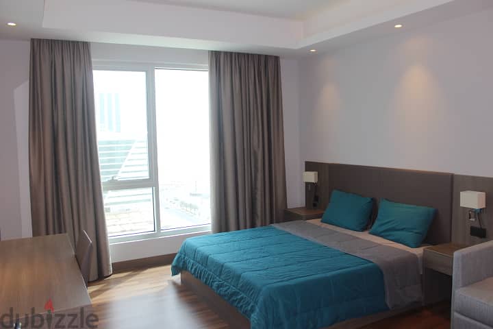 Modern Stiduo in Sanabis Pool Gym 2