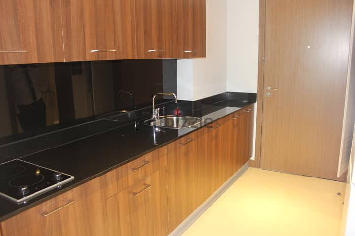Modern Stiduo in Sanabis Pool Gym 6