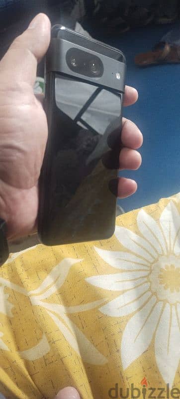 Google pixel 8 good condition 3
